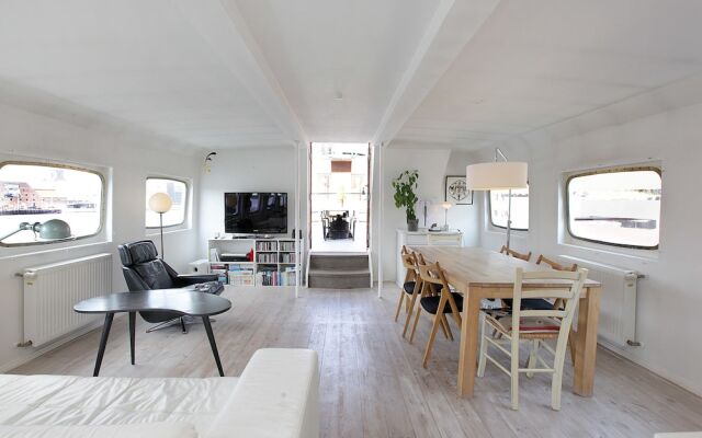 Copenhagen Houseboat