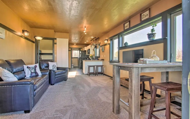 Updated Townhouse w/ Pergola, Walk to Downtown!