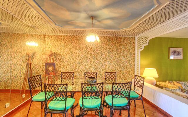 1079 - Frontline Puerto Banus Apartment