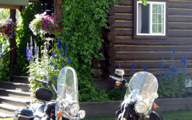 Log Cabin Motel