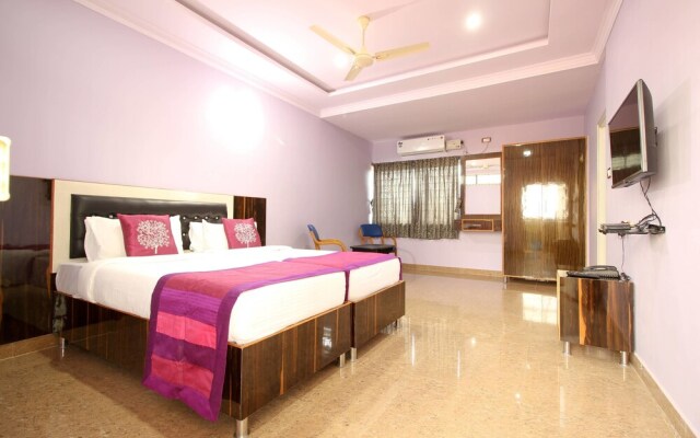 OYO 7096 Elite INN