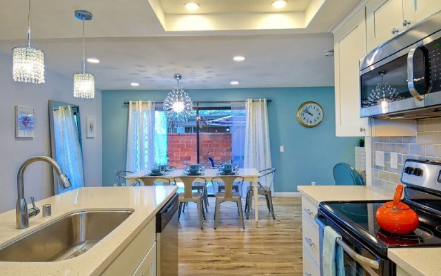 Suite Escapes 10 3 Br Condo