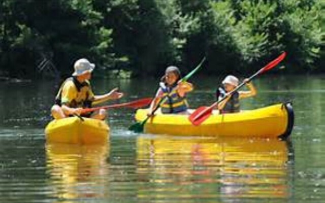 Rustic Castle in Bon-Encontre with Terrace