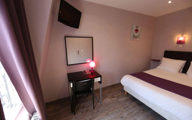Sweet Hotel