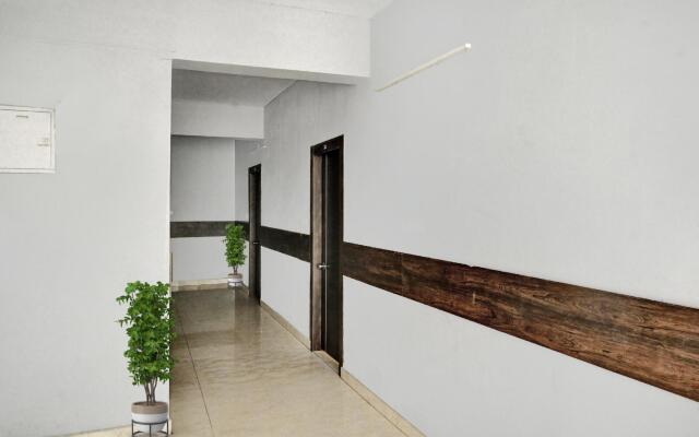 Eesha Ncore Rooms by Oyo