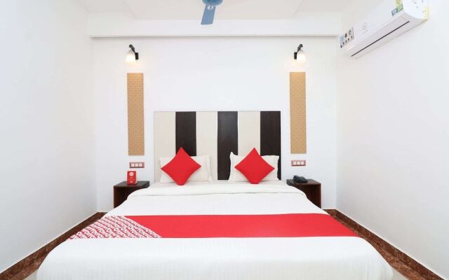 OYO 29952 D Comfort Residency
