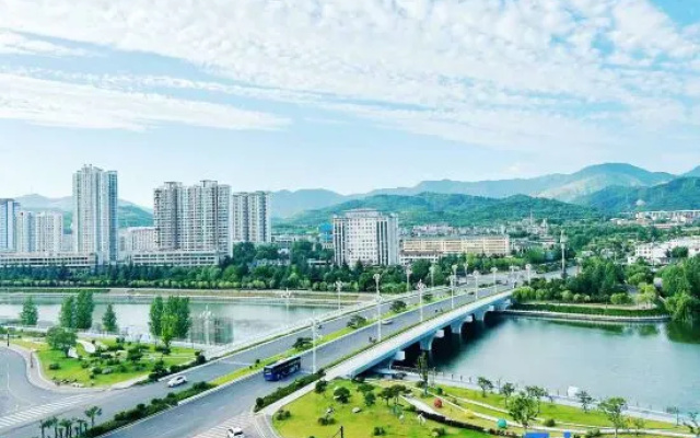 Shangluo Impression Yuehao Hotel – Outside – Shangluo