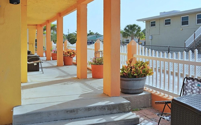 Misty Isles Redington Beachfront Suite 2