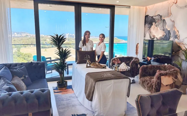 Mullet Bay Suites: Your Luxury Stay Awaits