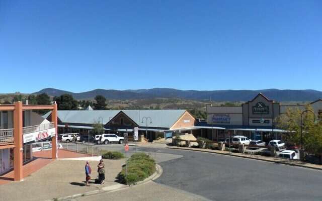 Razorback 11 - Razorback Plaza Jindabyne