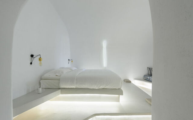 Solstice Luxury Suites