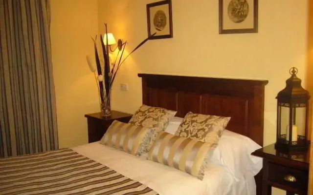 Suites Casas De Los Reyes