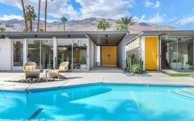 Limon Palm Springs