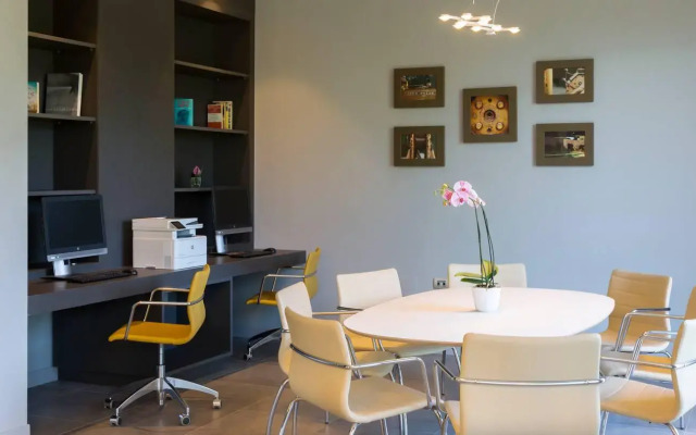 Hampton by Hilton Rome East