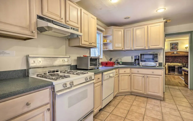 Lovely Home Near FDU & Holy Name Hospital!