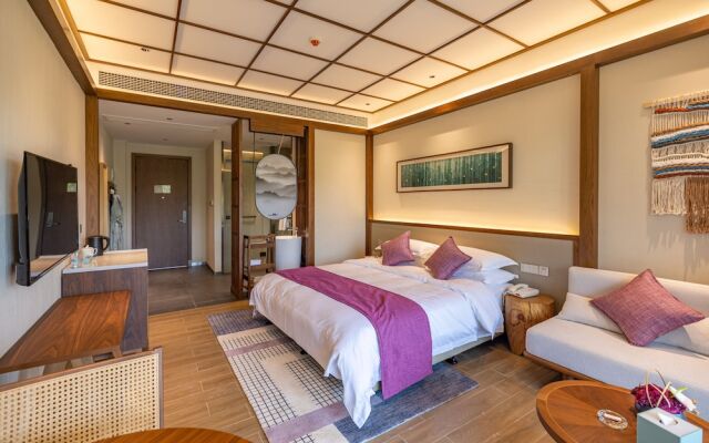 Hotels in Lady Island Resort