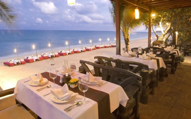 Thai House Beach Resort