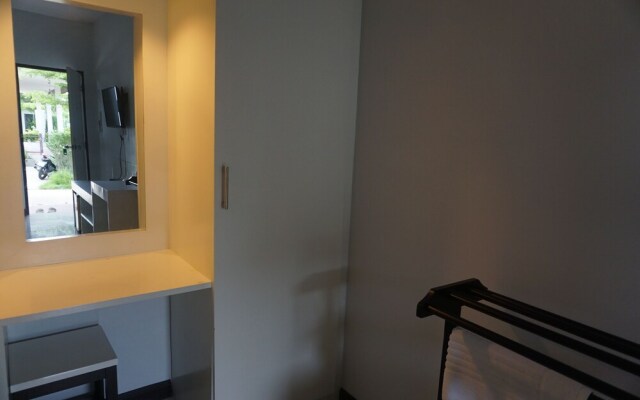 Baan Nongnooch Hotel