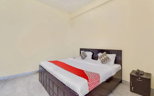 Hotel Shree Sumukh by OYO Rooms