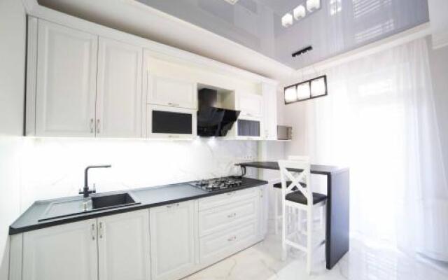 Luxury Apartment on Kulisha 36v