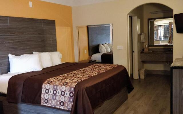 Regency Inn And Suites Galena