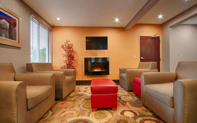 Comfort Inn & Suites Harrisburg-Hershey North