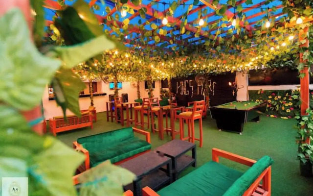 Az Kings Hotel And Apartment