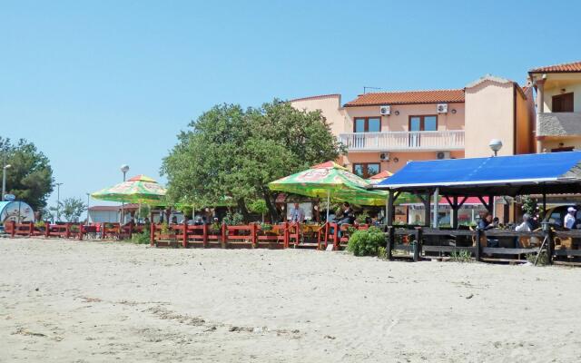 Real - 10 m from sea - A8(2+2)