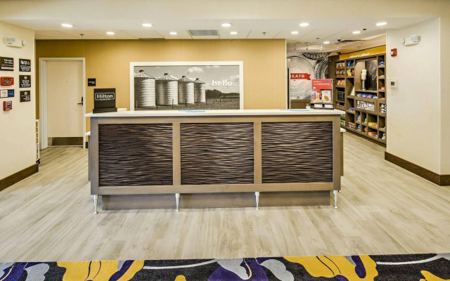 Hampton Inn & Suites Ashland