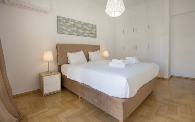 Roomy & Comfortable Apt Near Acropolis by GHH