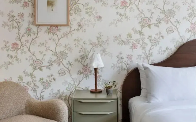 The Pinch Hotel