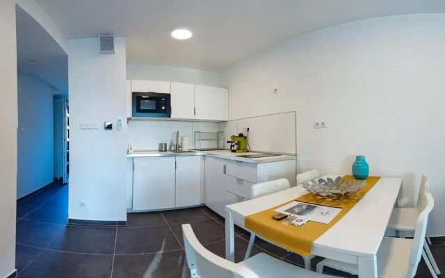 Marina Apartman