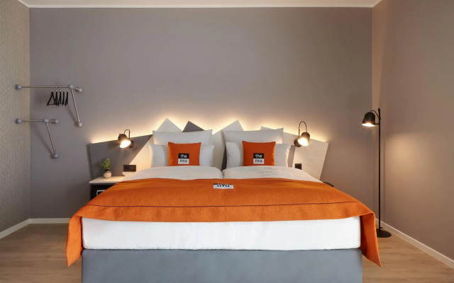 Holiday Inn - the niu, Hub Dusseldorf Messe by IHG