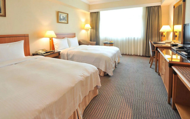 Carlton Hotel-Chung Hwa