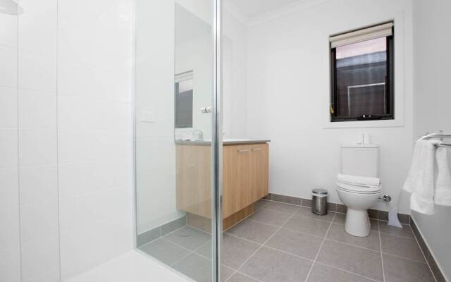 Resortstyle 4BR House With Parking@werribee