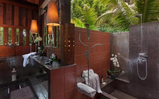 Chandra Residence