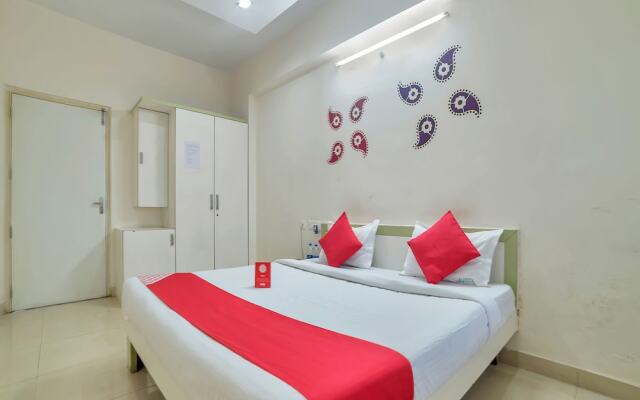 OYO 3607 Apartment Gachibowli