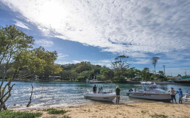 Currumbin Sands Holiday Apartments