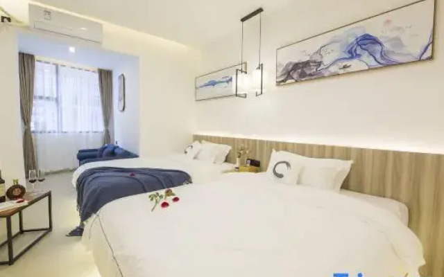 Xiamen Baiyueju Homestay