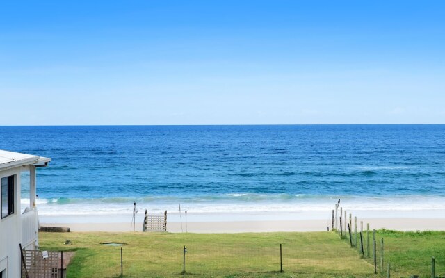 Luxury Living by the Sea