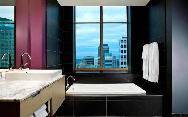 W Minneapolis - The Foshay