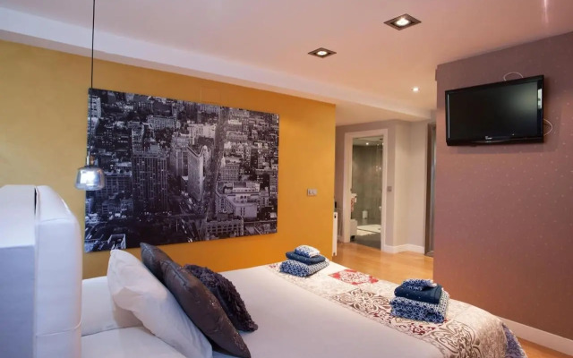 Piso moderno, céntrico y con garaje gratis