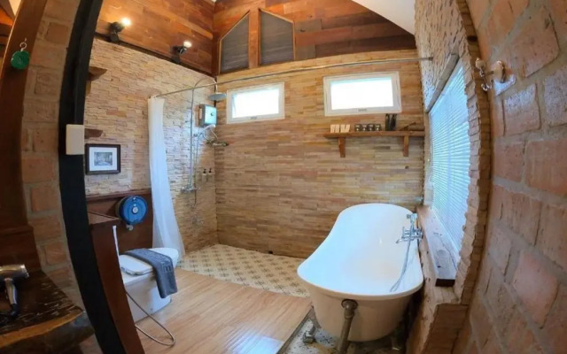 Tolani Riverside Chiang Mai Villa