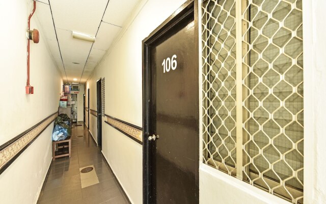 OYO 90727 Hotel Mini Indah