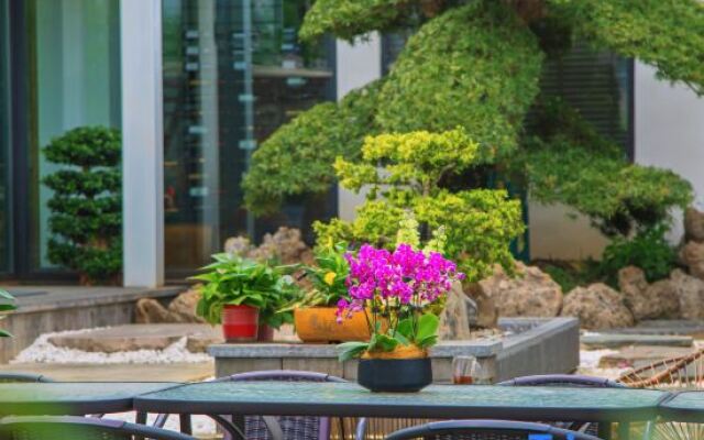Wushe |Annapurna II Snow Mountain Resort and Scenic Villa