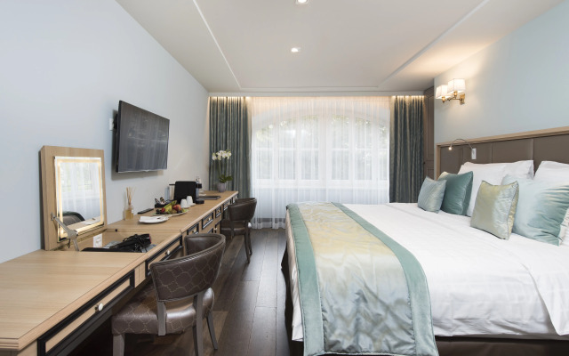 Hotel Bristol