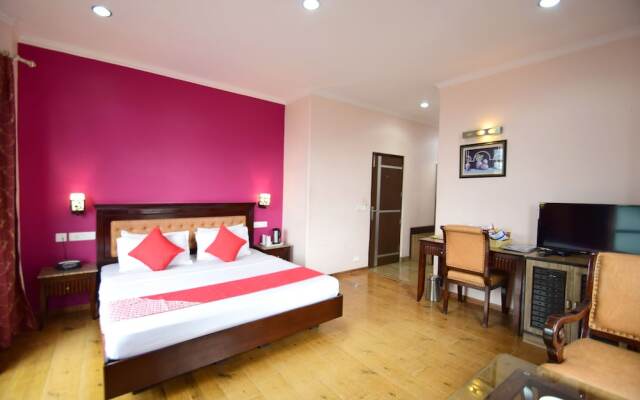 OYO 11494 Hotel Marc