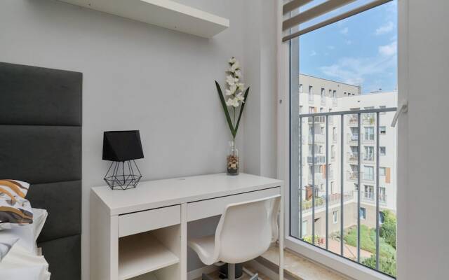 Apartment Zakladowa by Renters