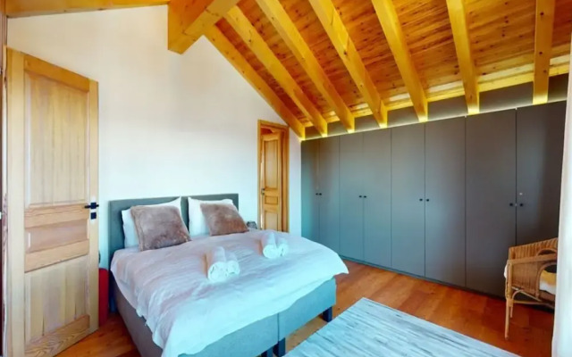 Chalet in the Heart of the Mountains