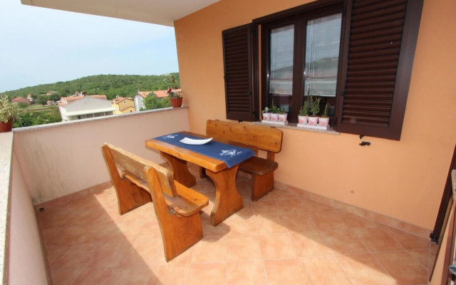 Apartment Dado